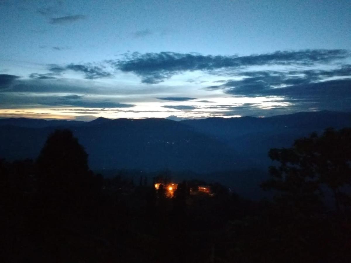 Swabhumi Homestay Kurseong Ngoại thất bức ảnh