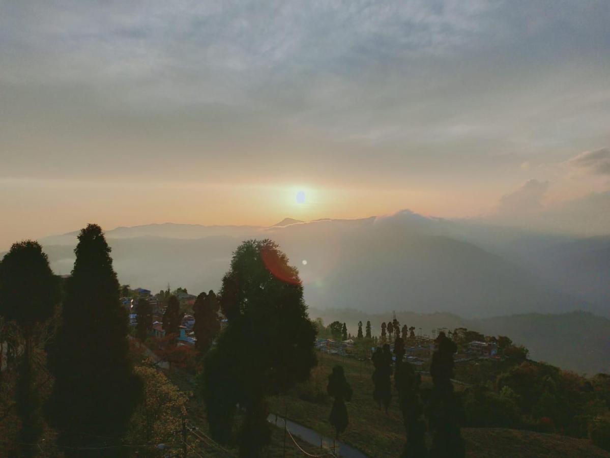 Swabhumi Homestay Kurseong Ngoại thất bức ảnh