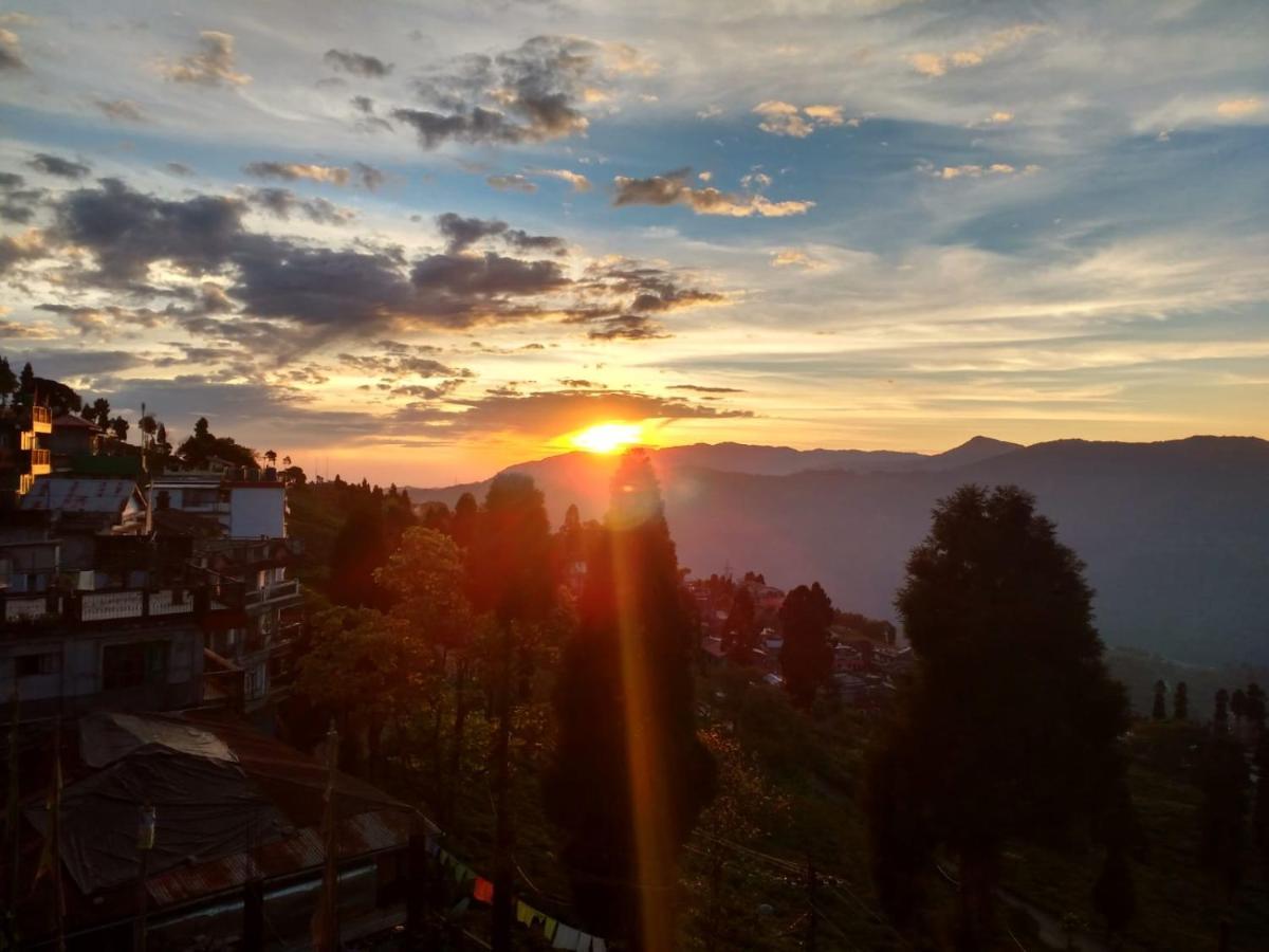 Swabhumi Homestay Kurseong Ngoại thất bức ảnh
