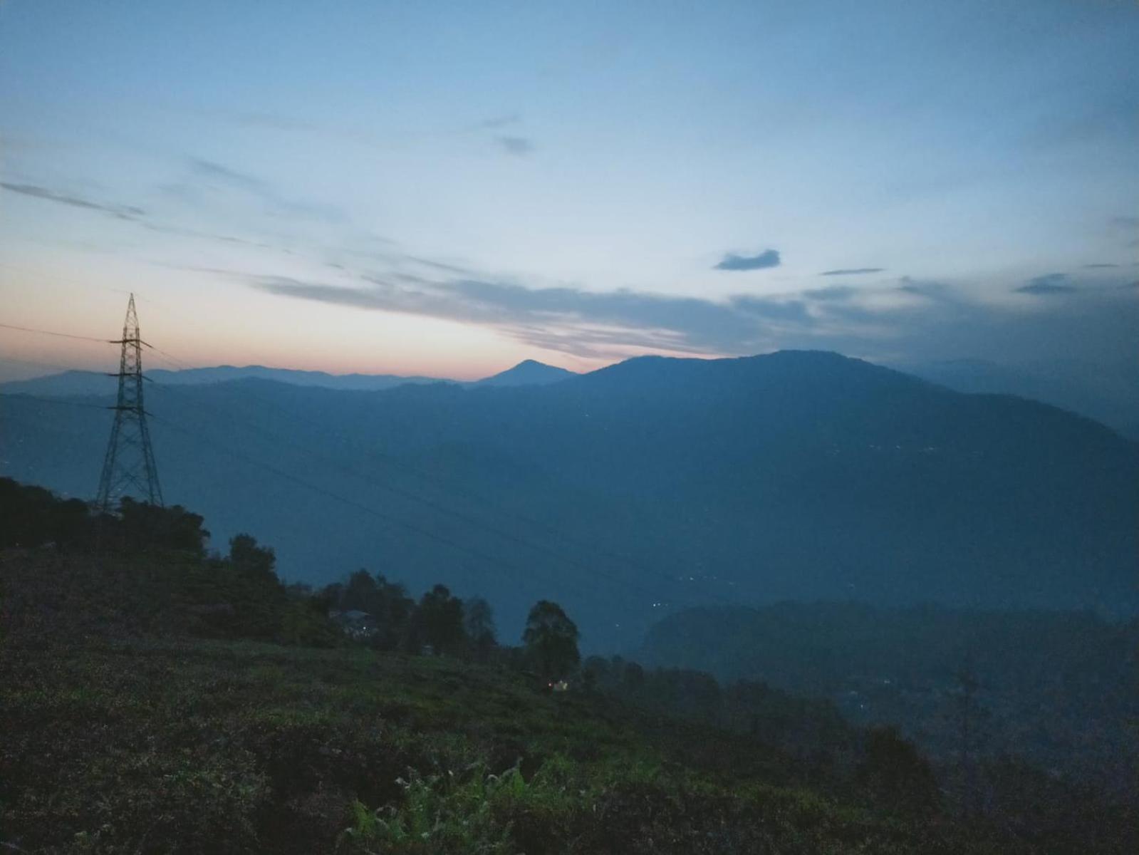 Swabhumi Homestay Kurseong Ngoại thất bức ảnh